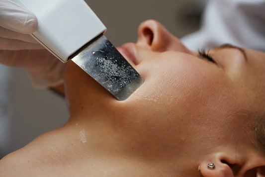 GlowIQ Ultrasonic Skin Scrubber